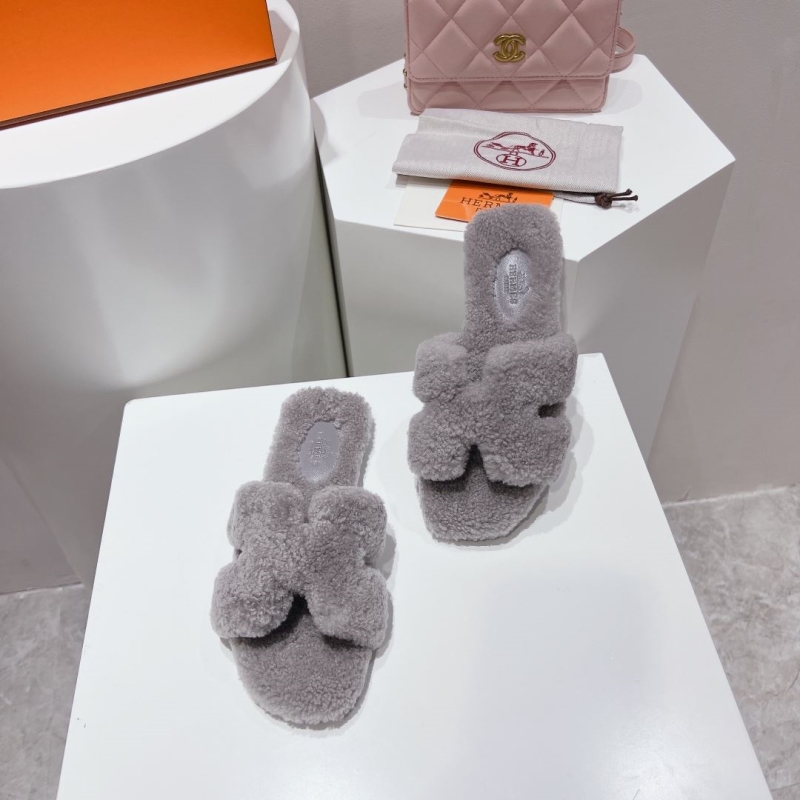 Hermes Slippers